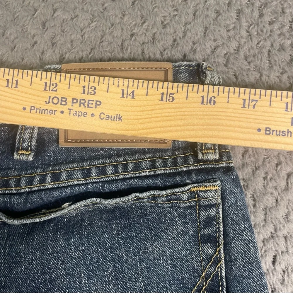 Wrangler‎ Rugged Wear Men’s Medium Wash Blue Jeans Straight Leg Size 34x30 Denim